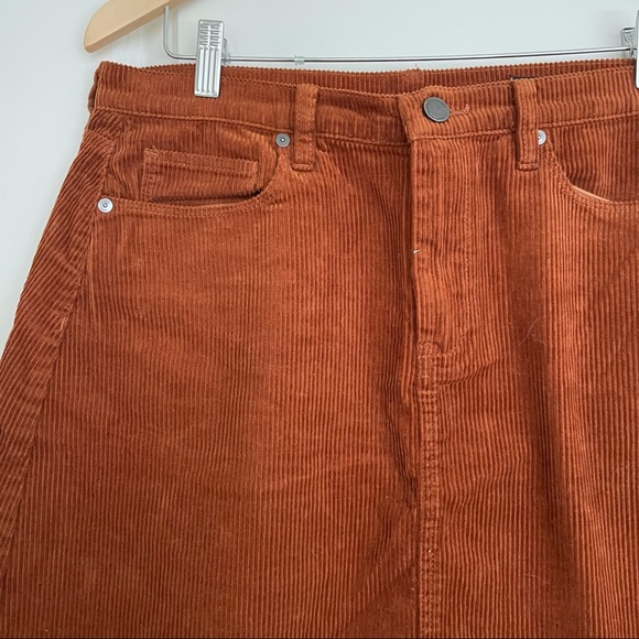 Blank NYC Corduroy Mini Skirt in Copper, Size 31 - Picture 7 of 11